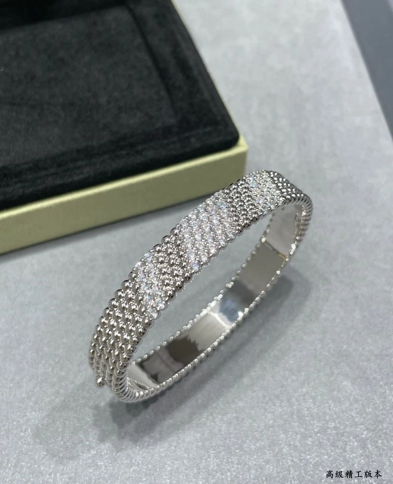 Vca Bracelets NewStyle 254801