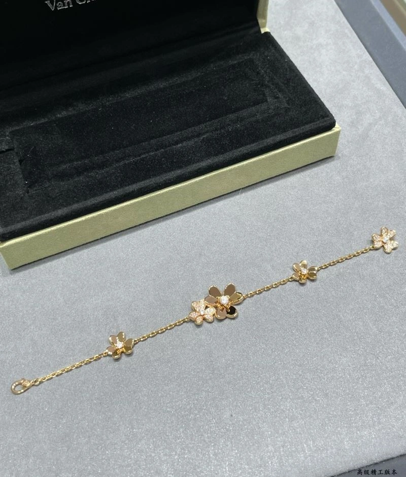 Vca Bracelets Effortless 254796