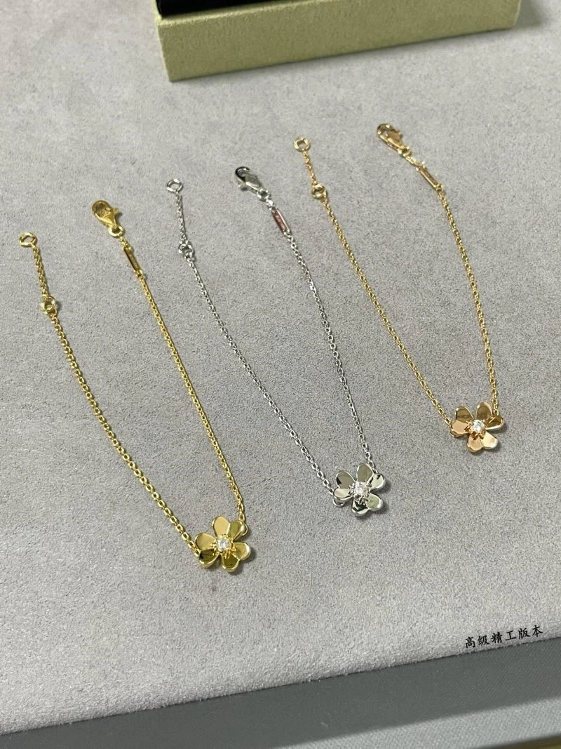 Premium Vca Bracelets 254791
