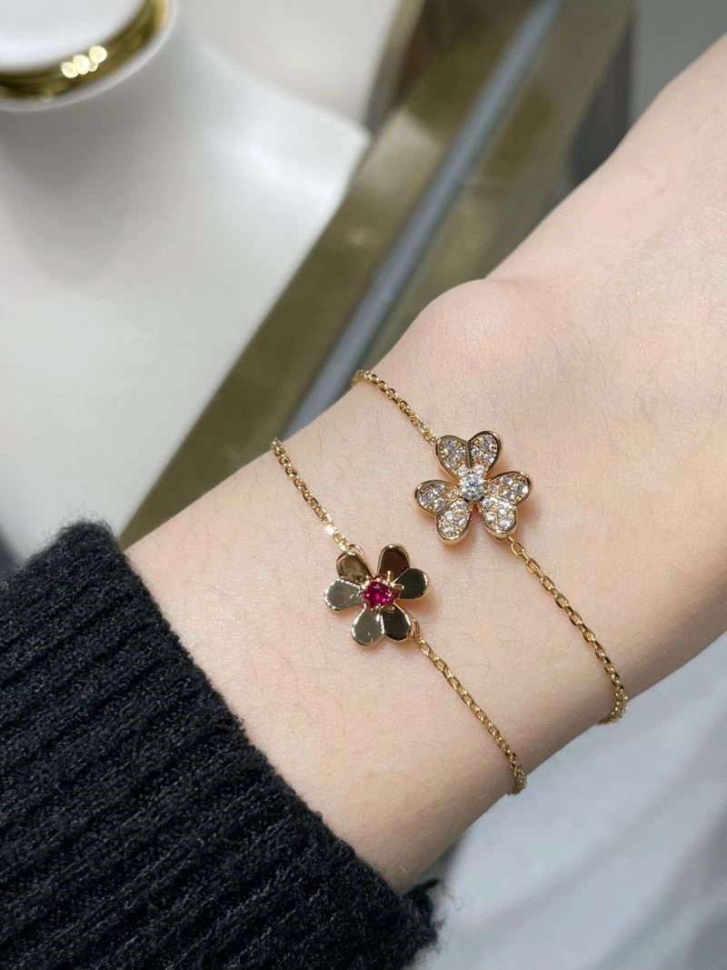 Bright Vca Bracelets 254789