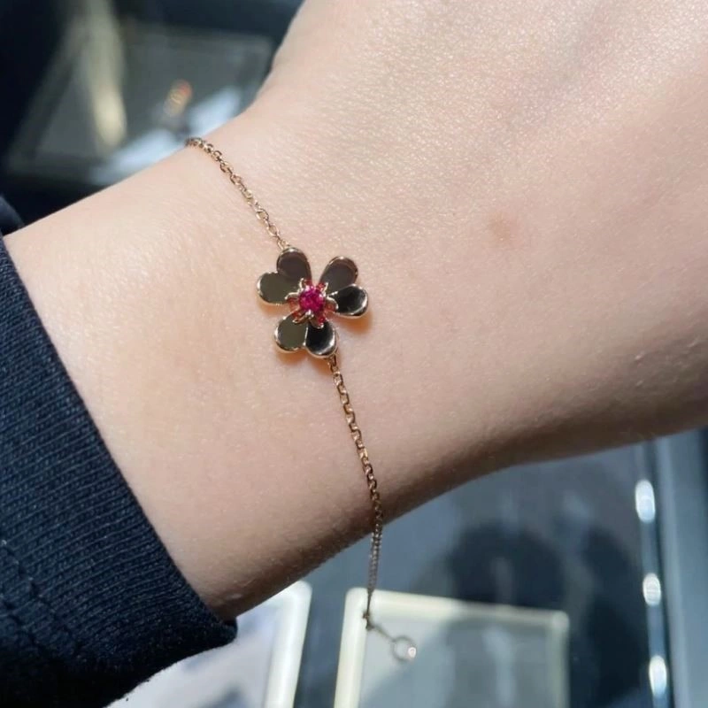 Bright Vca Bracelets 254789