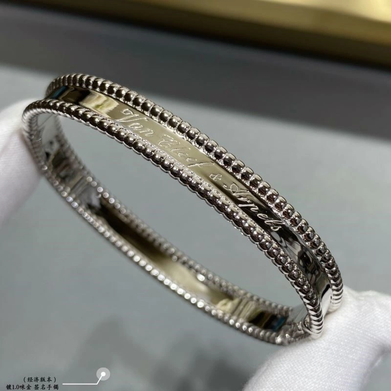 Affordable Vca Bracelets 254802