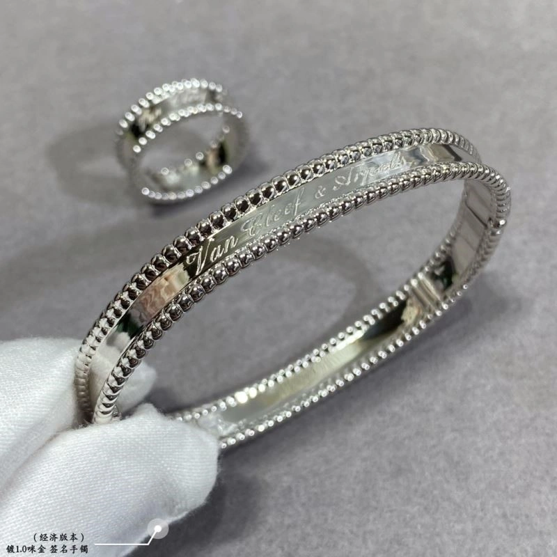 Affordable Vca Bracelets 254802