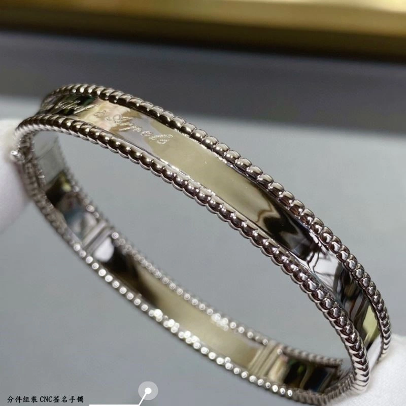 OdorResistant Vca Bracelets 254799