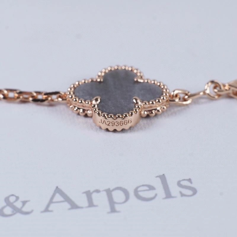 Vca Bracelets NewStyle 254795