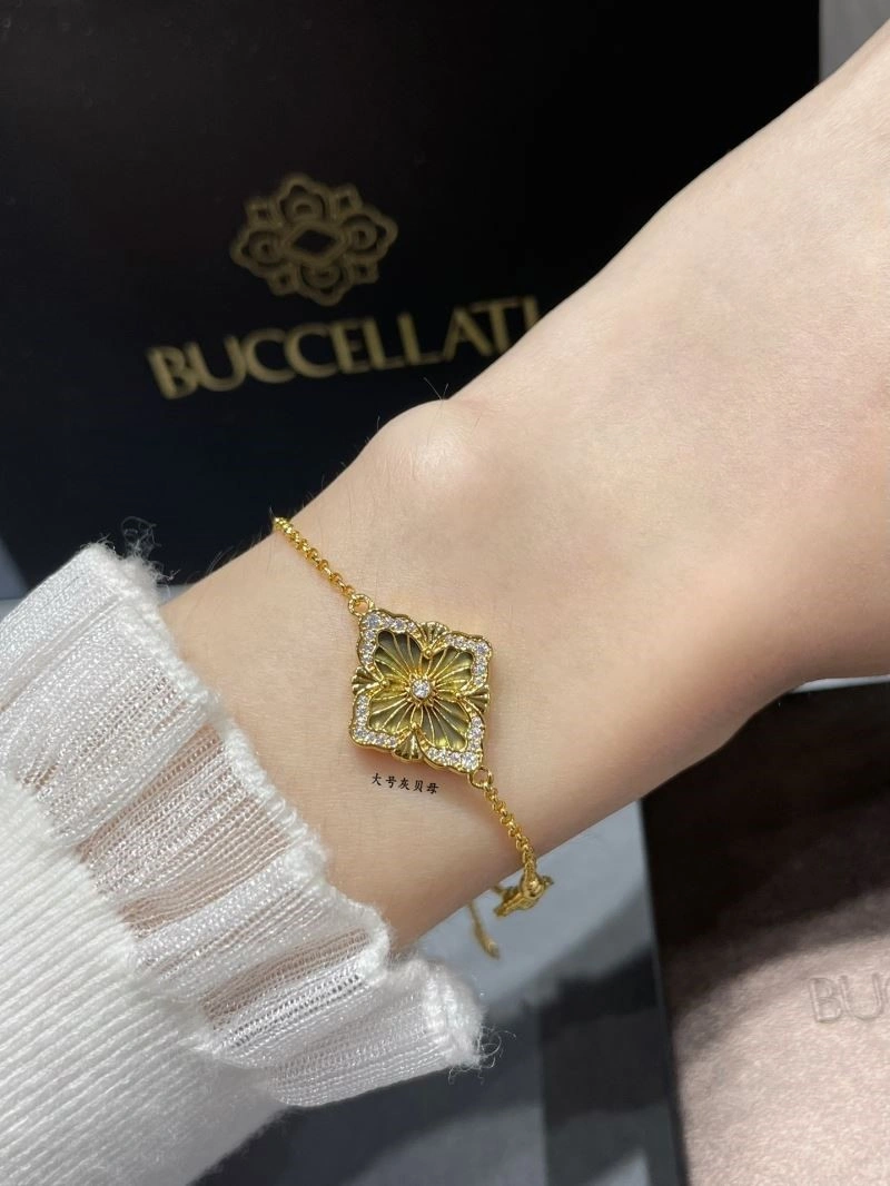 WellDesigned Vca Bracelets 254596