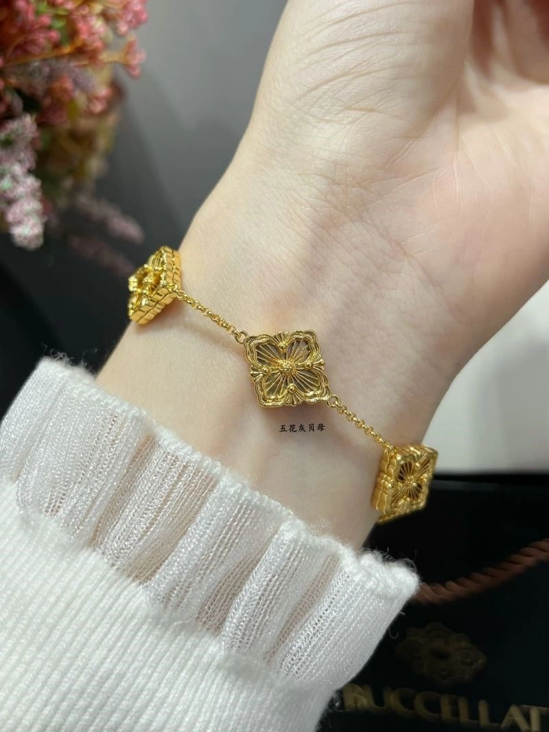 Vca Bracelets Refined 254593