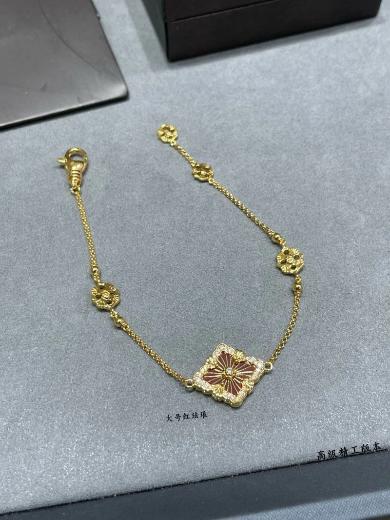 Refined Vca Bracelets 254566