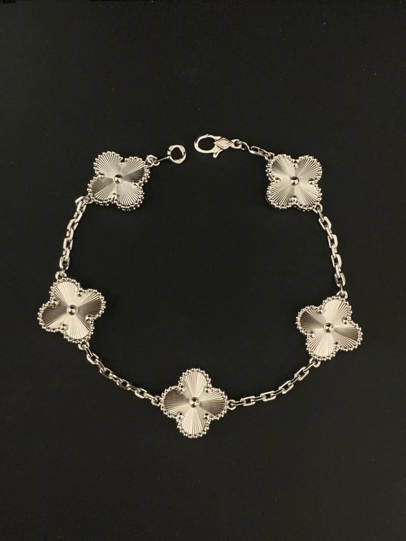 Vca Bracelets Refined 254542