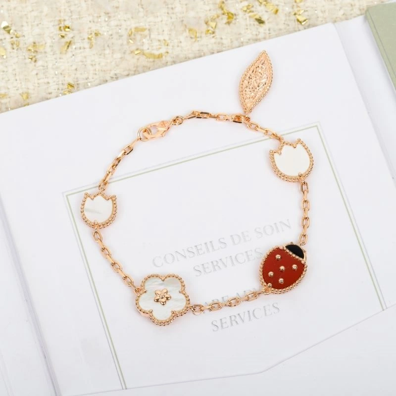 WrinkleFree Vca Bracelets 254559