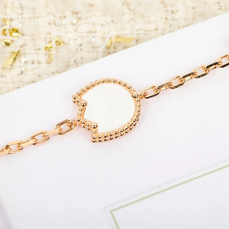 WrinkleFree Vca Bracelets 254559