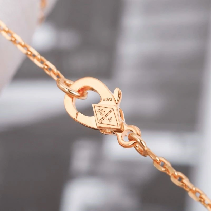WrinkleFree Vca Bracelets 254559