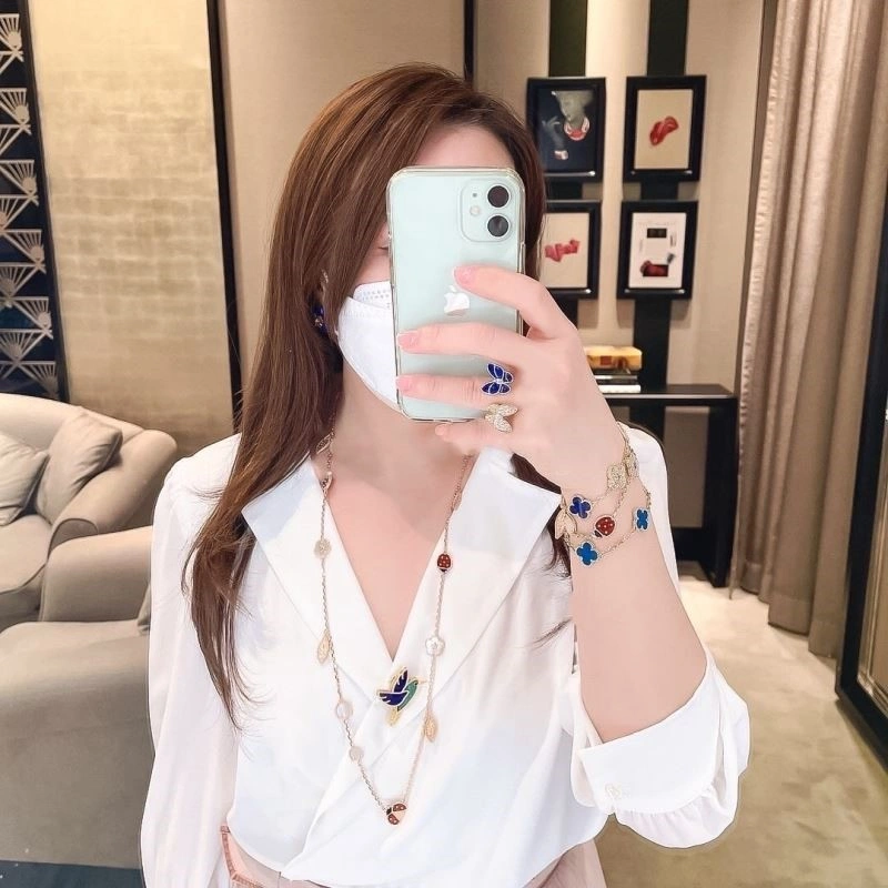 WrinkleFree Vca Bracelets 254559