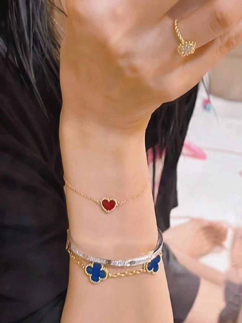 Attractive Vca Bracelets 254468