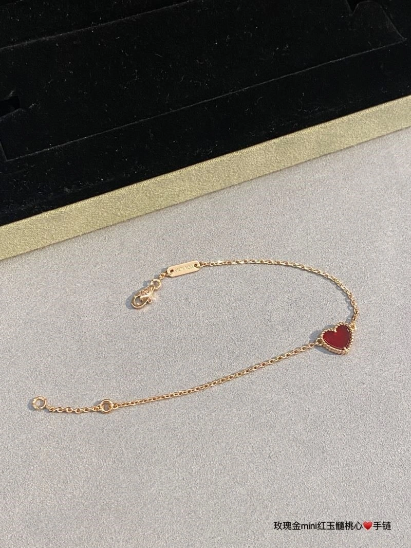 Attractive Vca Bracelets 254468