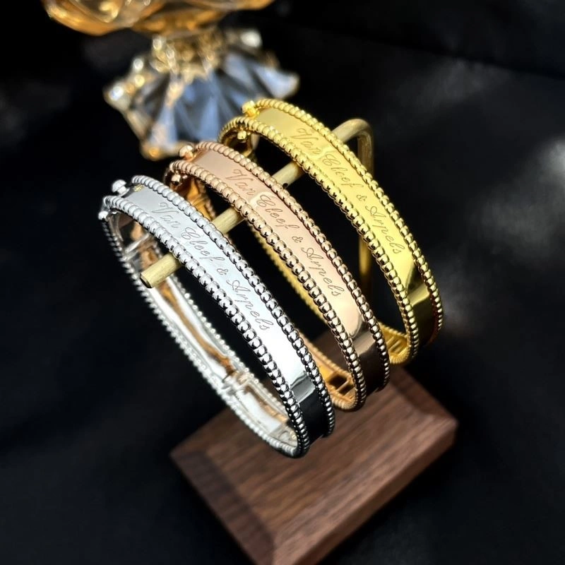 Vca Bracelets Unisex 254477