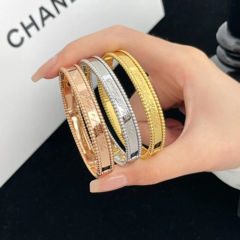 Vca Bracelets Unisex 254477