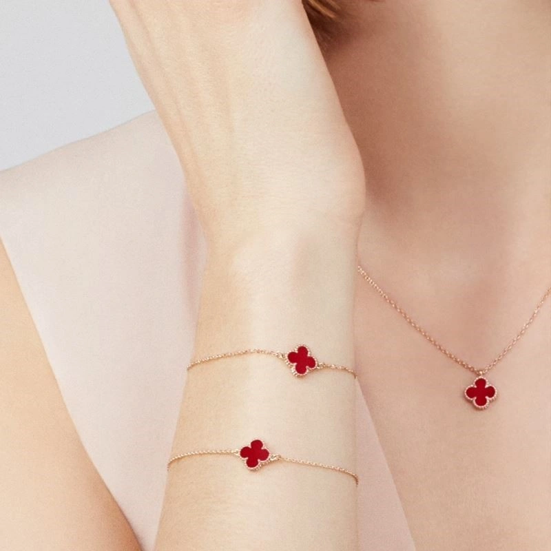 Practical Vca Bracelets 254458