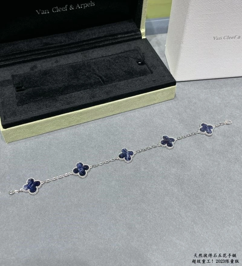 Vca Bracelets TravelReady 254462