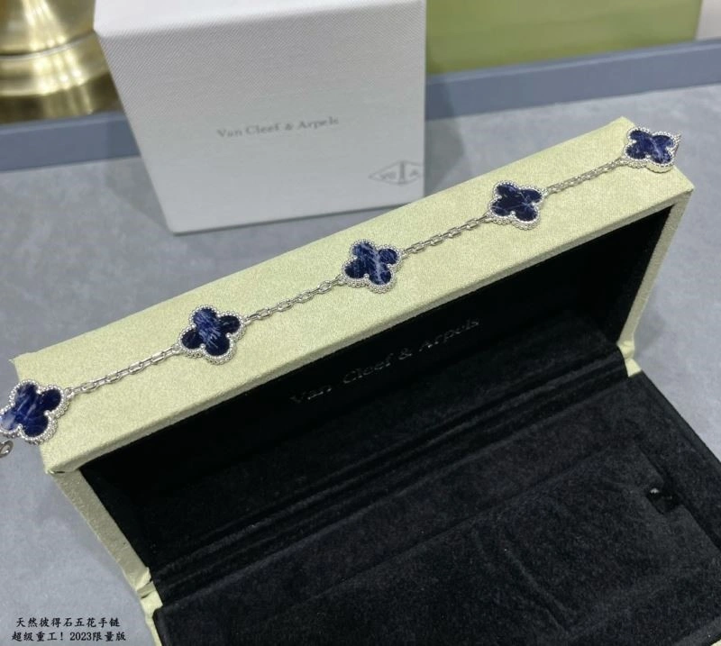 Vca Bracelets TravelReady 254462