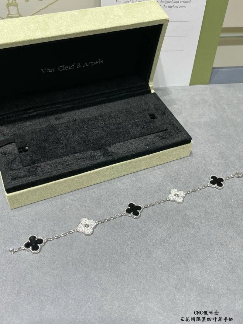 Vca Bracelets Contemporary 254475