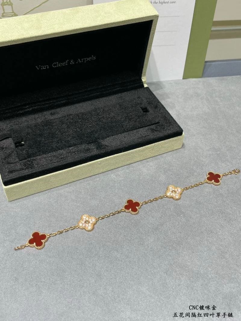 Vca Bracelets Versatile 254447