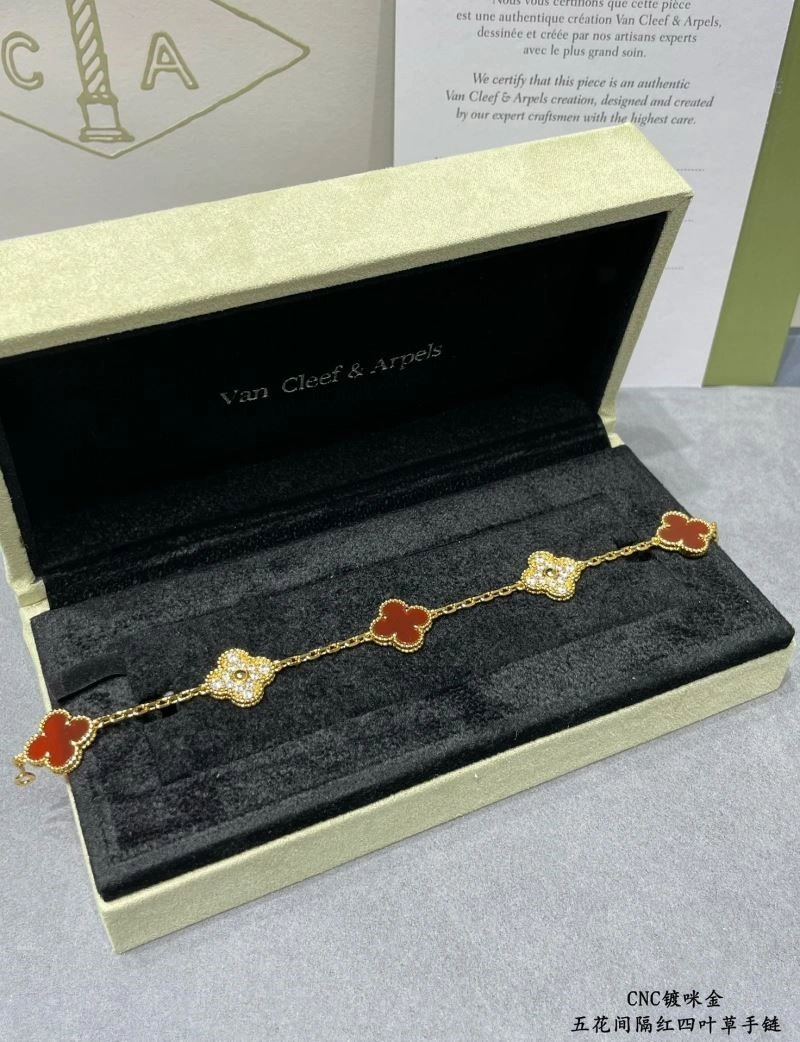 Vca Bracelets Versatile 254447