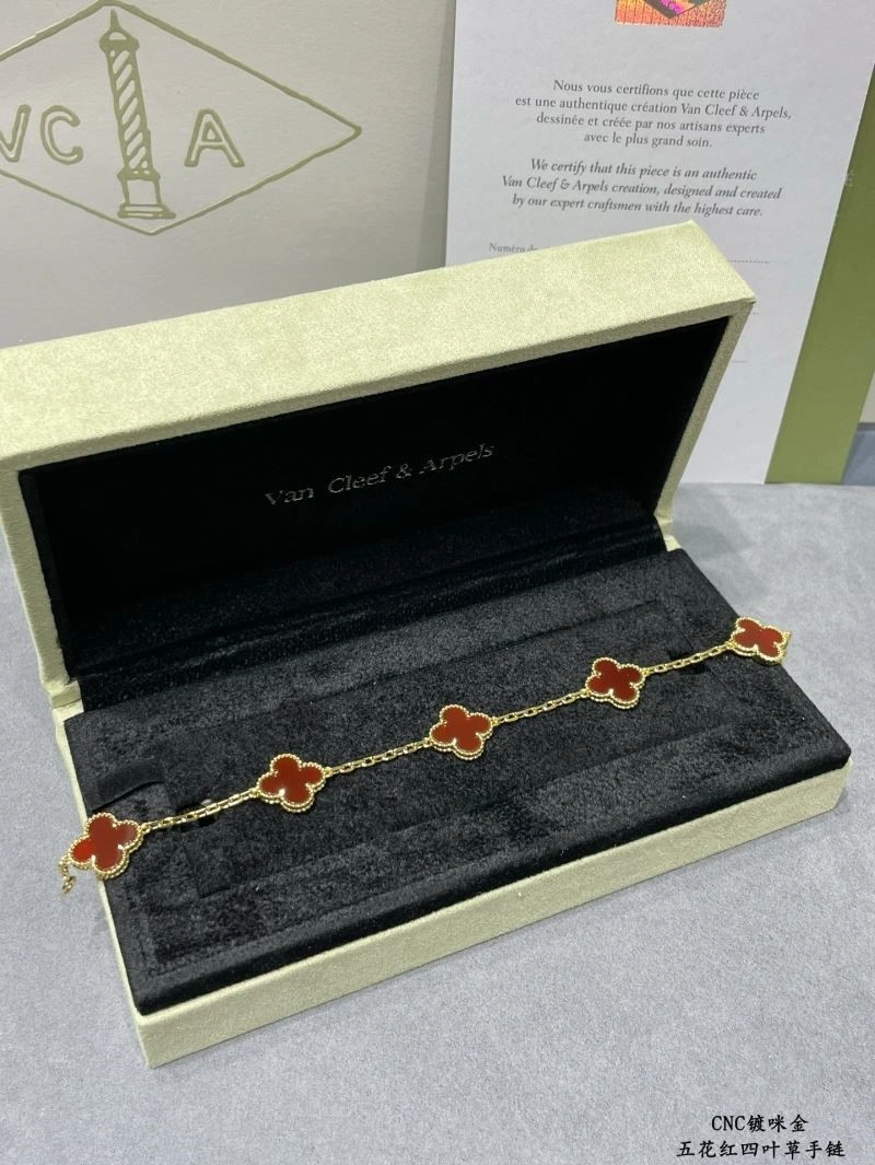 Minimalist Vca Bracelets 254421