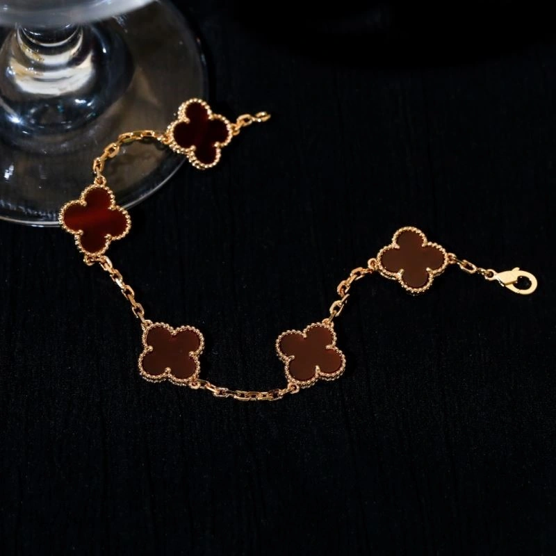 NewStyle Vca Bracelets 254410