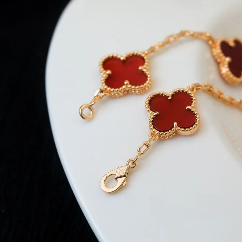NewStyle Vca Bracelets 254410