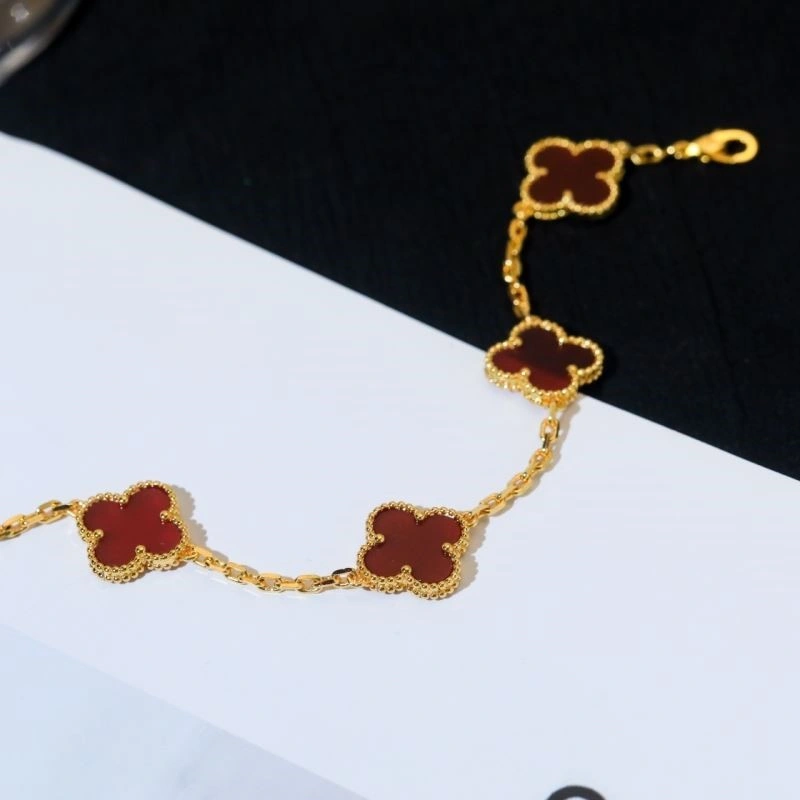 NewStyle Vca Bracelets 254410