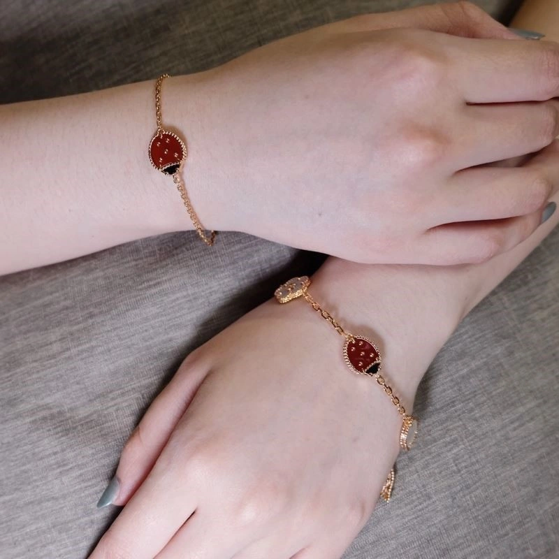 Soft Vca Bracelets 254422