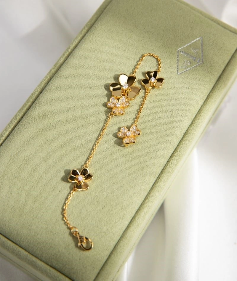 TimelessDesign Vca Bracelets 254439