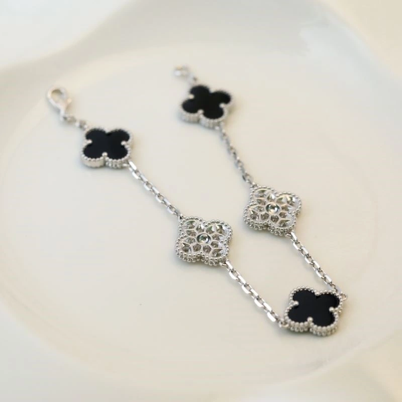 Supportive Vca Bracelets 254431