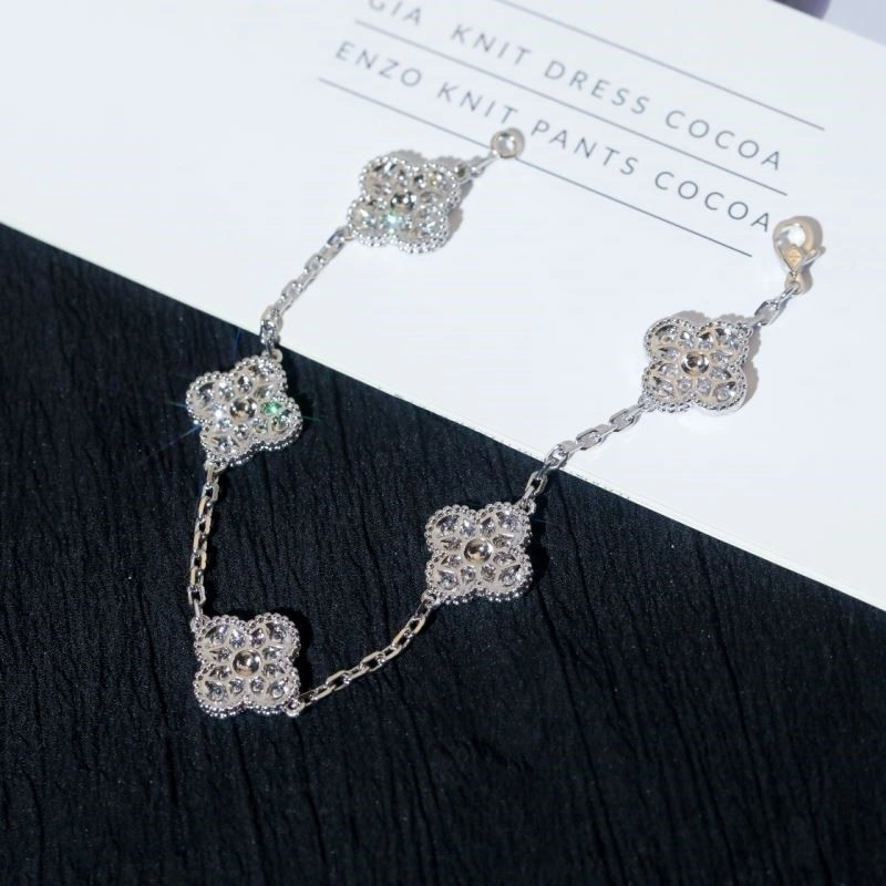 Comfortable Vca Bracelets 254416