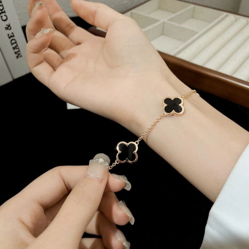 Vca Bracelets Versatile 254424