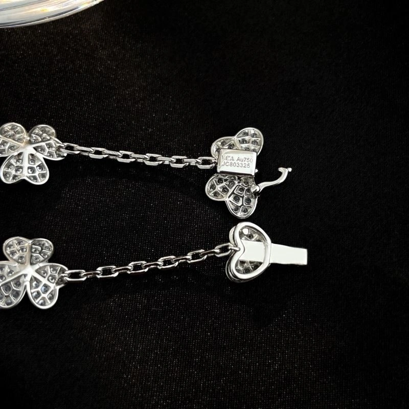 Attractive Vca Bracelets 254427