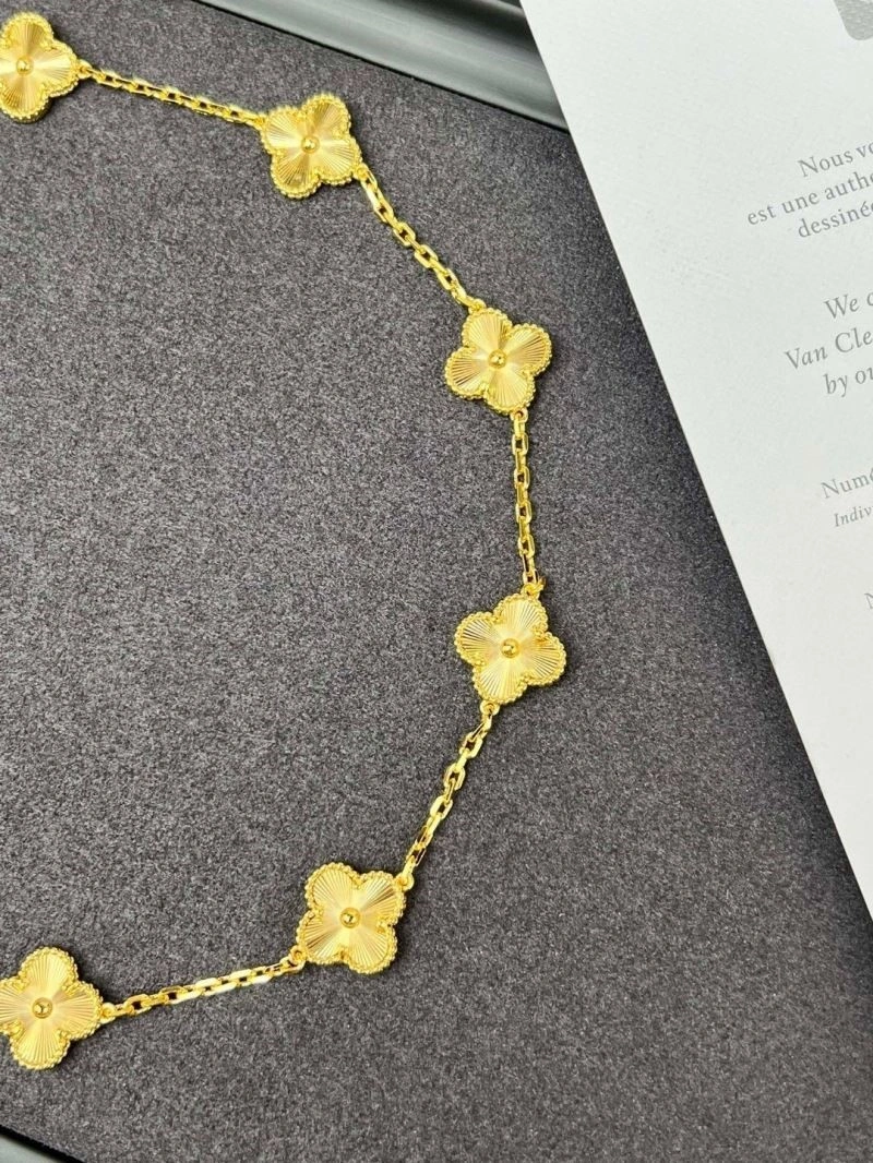 Vca Bracelets Refined 254407