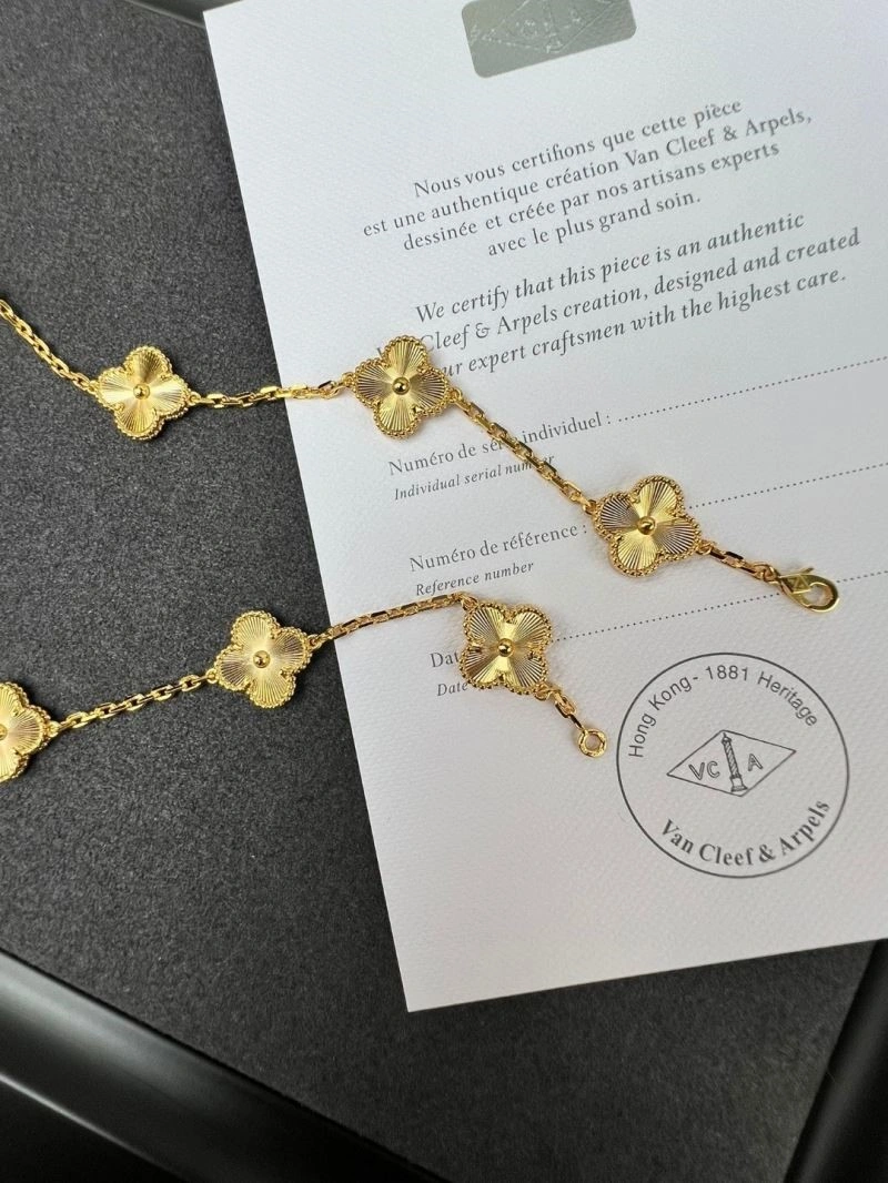 Vca Bracelets Refined 254407