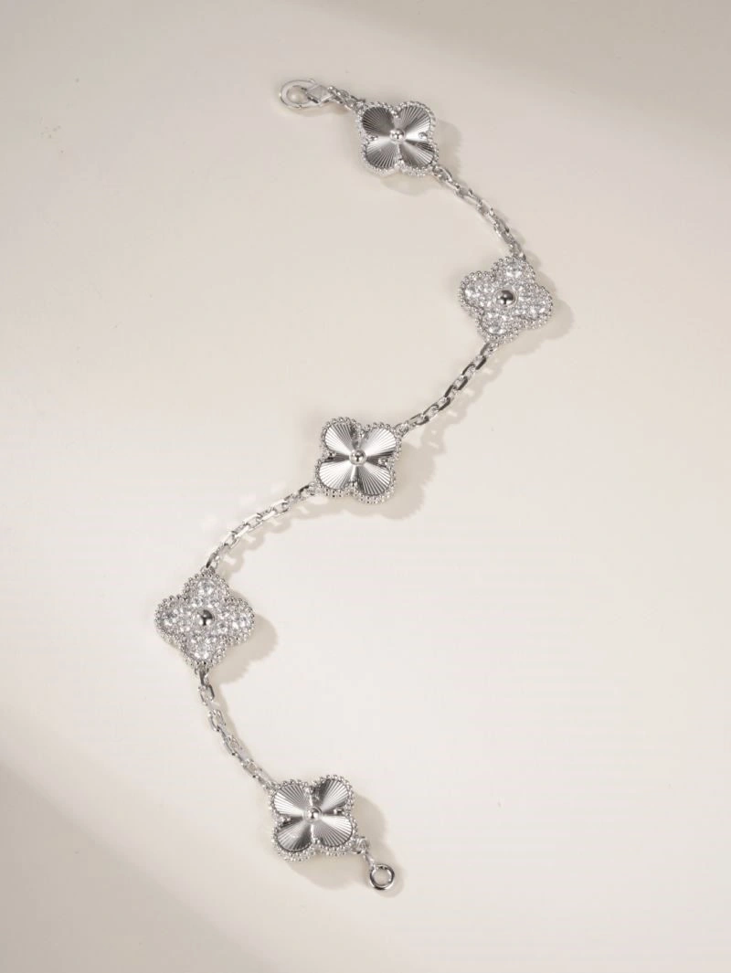 OdorResistant Vca Bracelets 254402