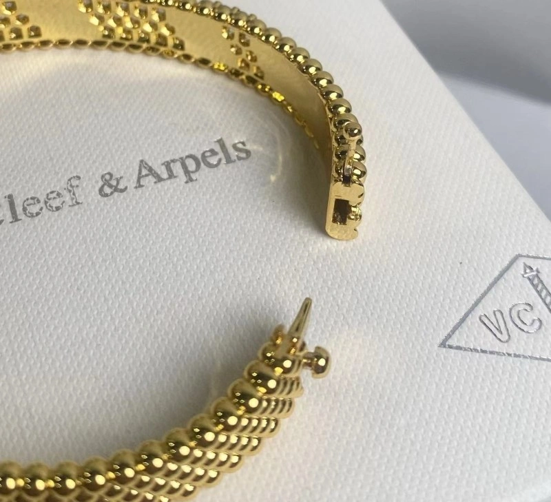 Vca Bracelets Classic 254242