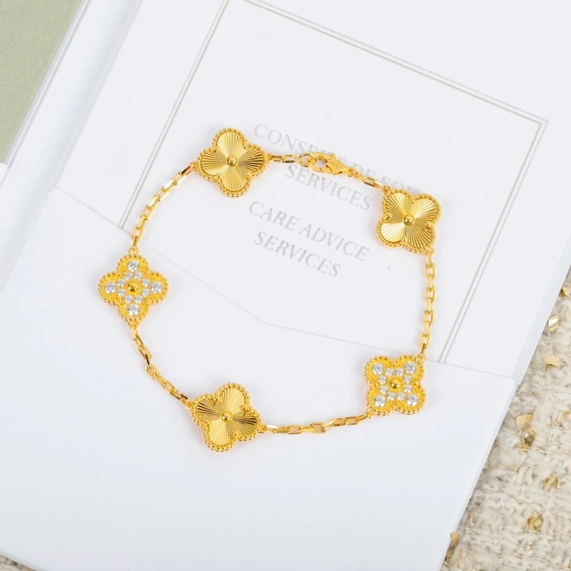 Practical Vca Bracelets 254128
