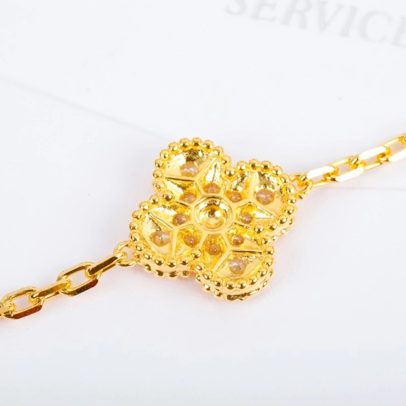 Practical Vca Bracelets 254128