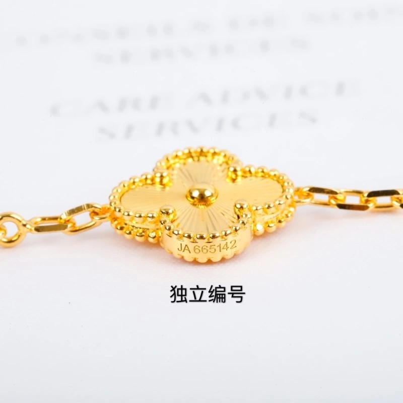 Vca Bracelets MoistureWicking 254134