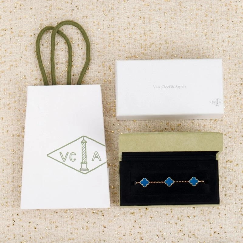 Vca Bracelets Refined 254133