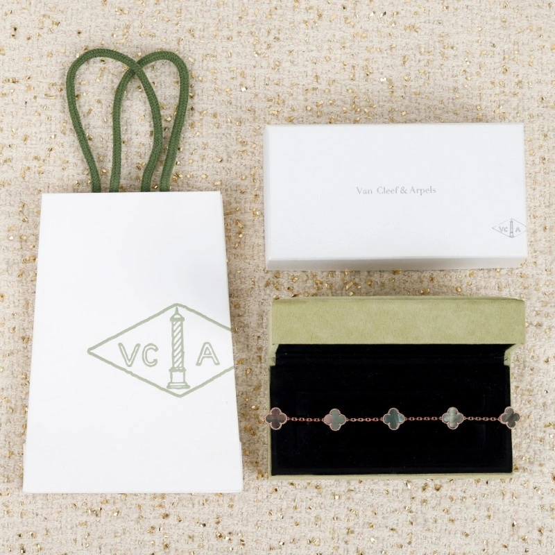 WaterResistant Vca Bracelets 254138