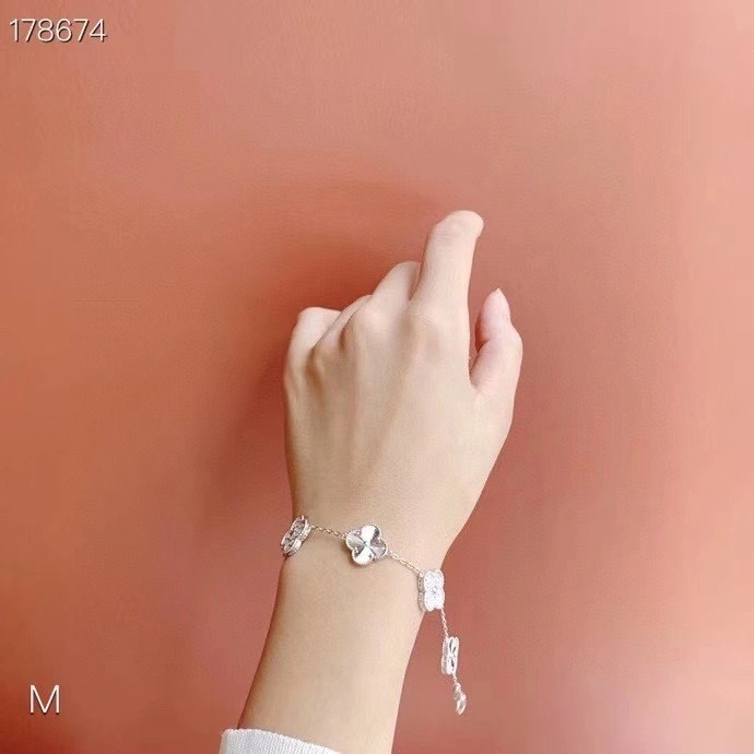 Vca Bracelets Lightweight 254130