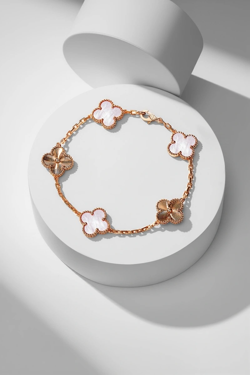 Popular Vca Bracelets 254123