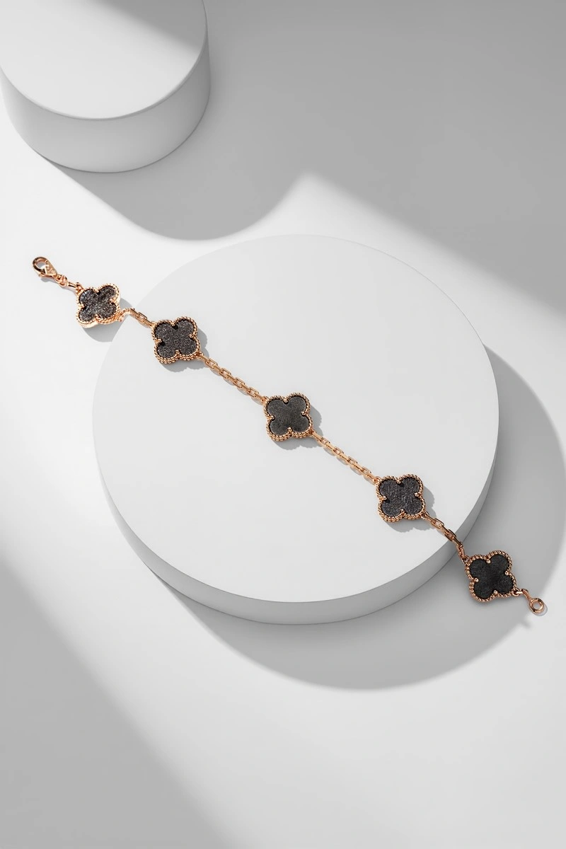 Supportive Vca Bracelets 254116