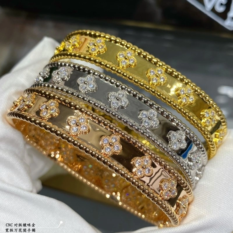 Sleek Vca Bracelets 254110